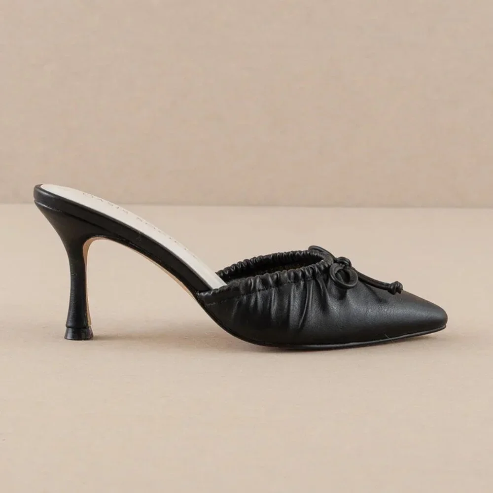 NWOT OASIS Society The Maven pointed Kitten Heel - Picture 2 of 3